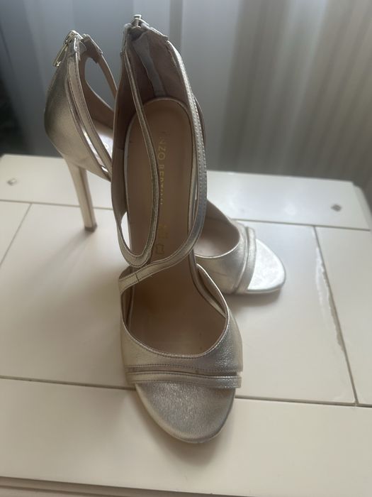 Sandale Enzo Bertini elegante din piele naturala - marime 37