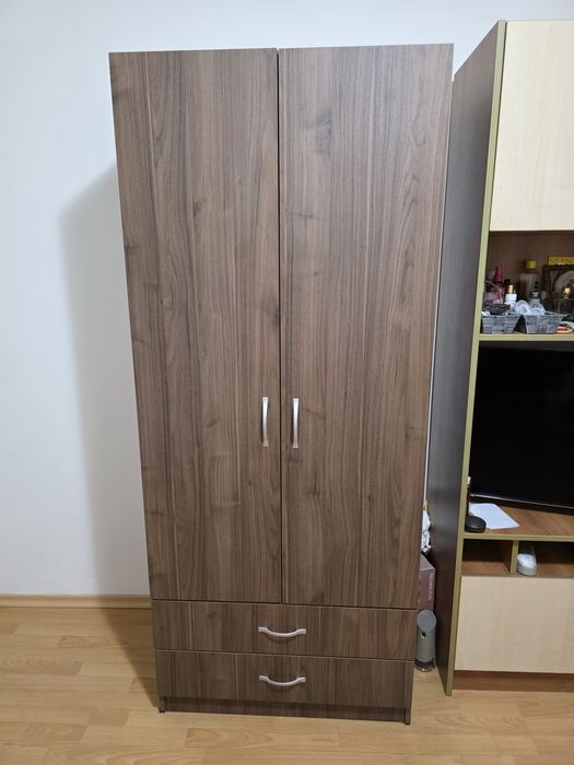 Единичен гардероб