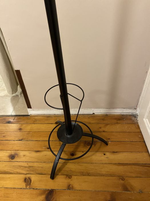 Закачалка желязна с дървени топчета