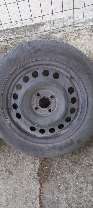 4х100 Джанти 15 за Опел и 185 60 15 Унироял
