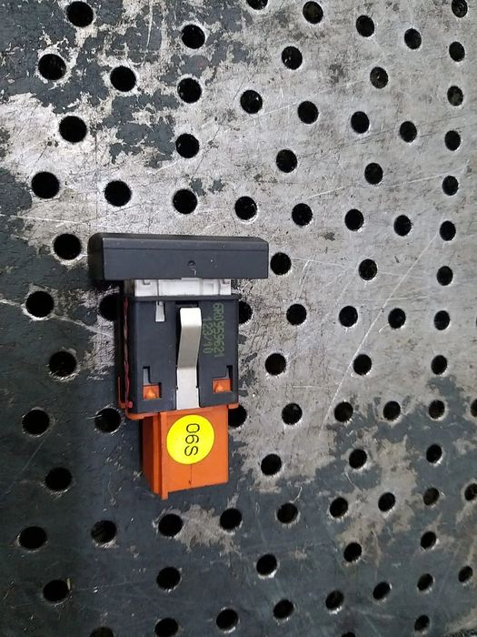 Buton dezaburire luneta vw polo 6r 6r0959621