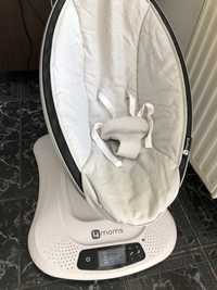 Fotoliu balansoar bebelusi mamaRoo 4moms