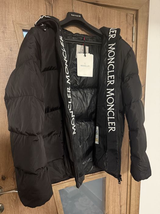 Ватирано яке с качулка Moncler Montcla размер 5/xl-xxl мъжки
