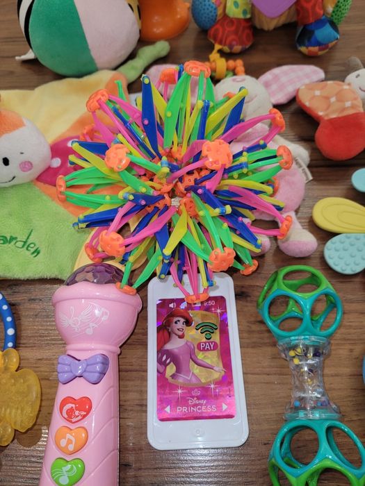 Голям лот бебешки играчки Playgro и др.