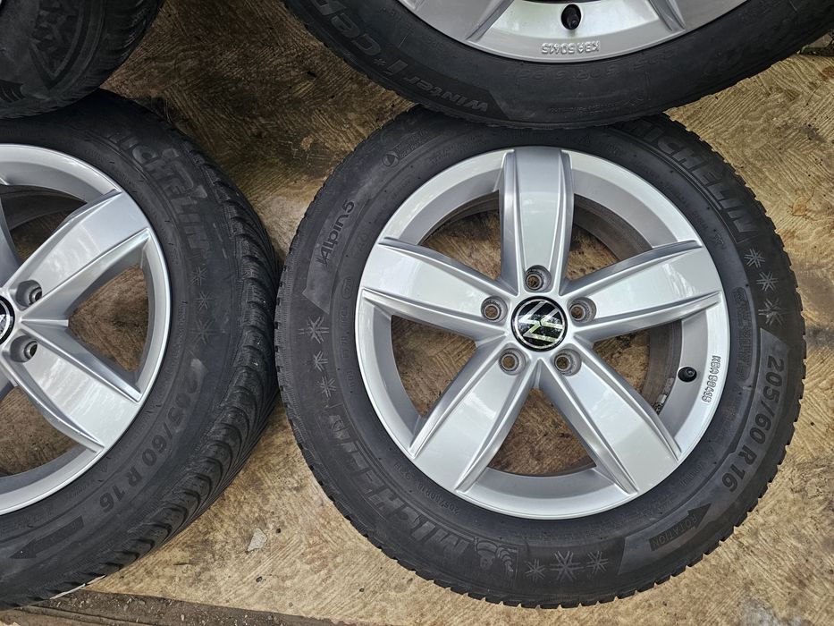 Jante aliaj 16" Skoda/Volkswagen/Seat cu anvelope iarna M+S 205/60/16