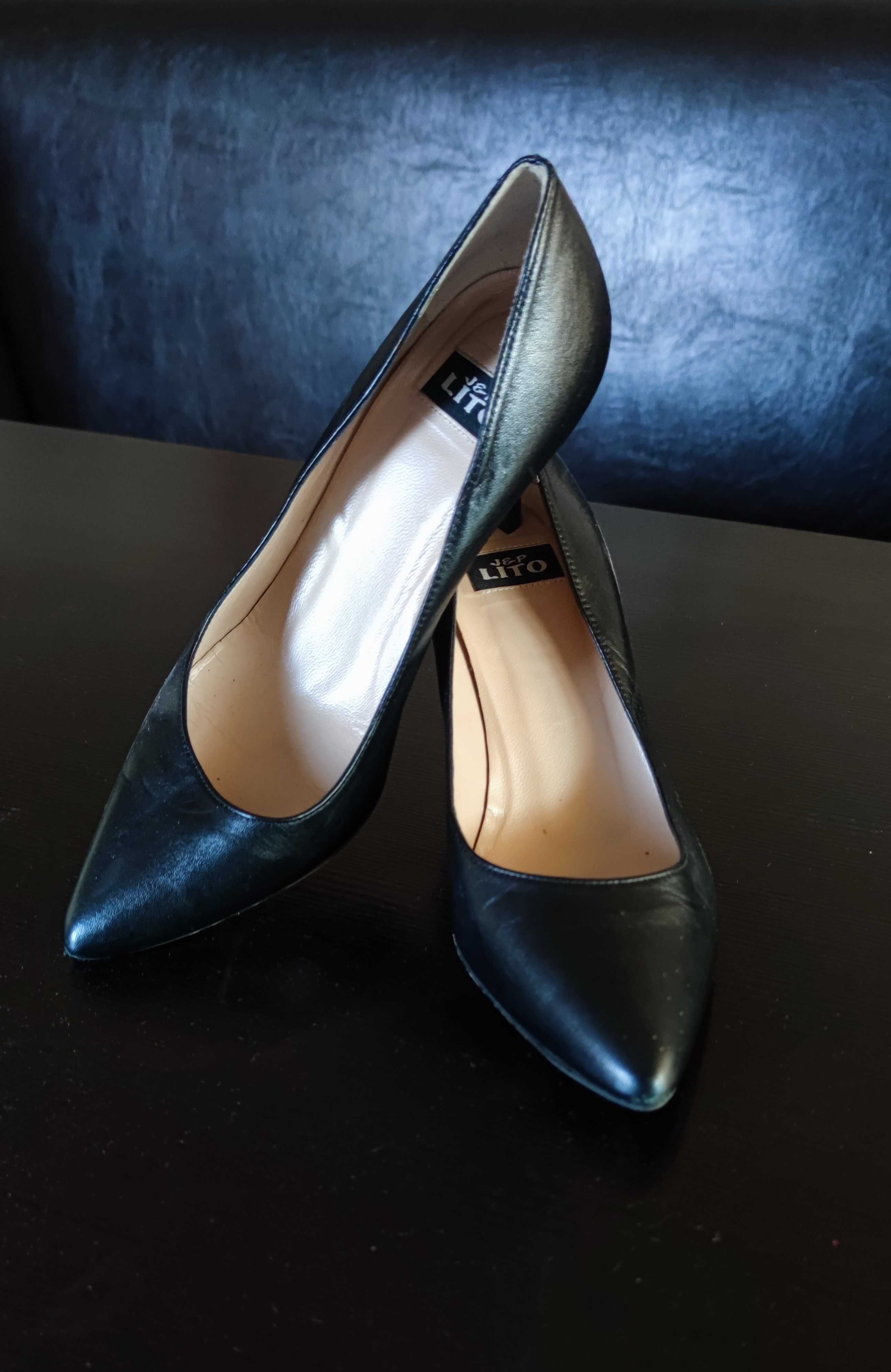 Pantofi piele stiletto mar 38 toc mediu, culoare negru
