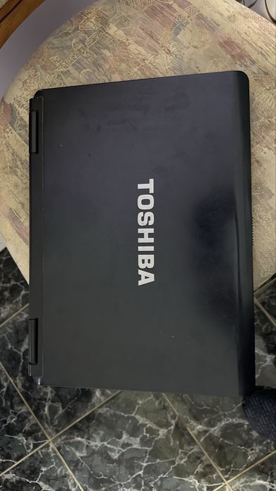 лаптоп Toshiba satellite L40