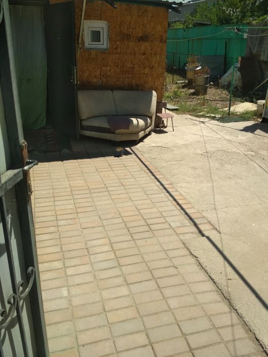 Продам полдома с участком