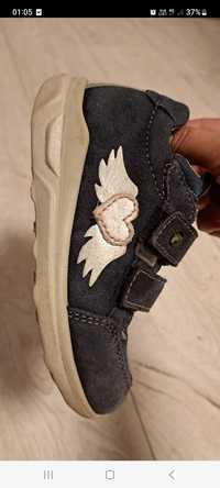 Adidasi pantofi ricosta piele marimea 25 26 16 cm in interior.
