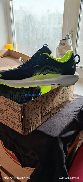 Продам кроссовки Nike.