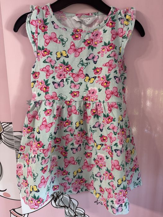 Rochite diverse pentru fetite intre 3-4 ani