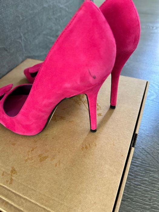 Pantofi din piele intoarsa Zara