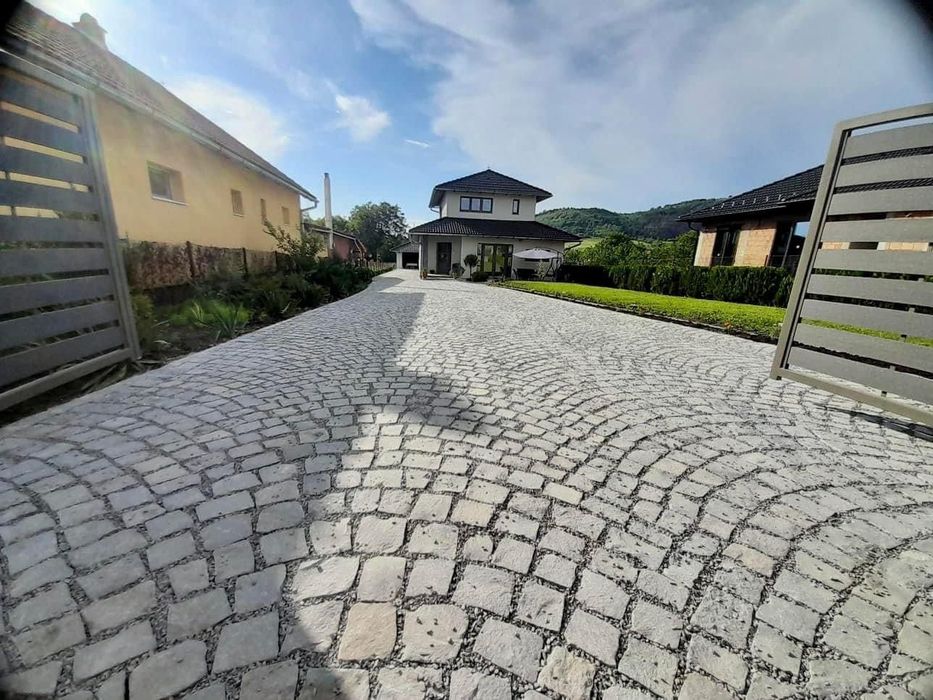 Piatra cubica naturala pentru trafic greu, 10/10 oferim transport