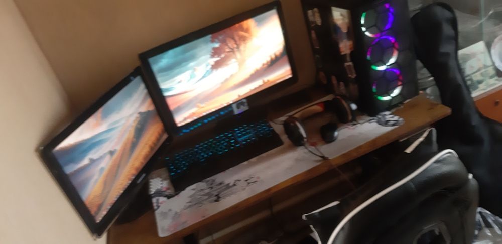 Игровой, рабочий сетап, ПК стол 2 монитора и все необходимое к нему