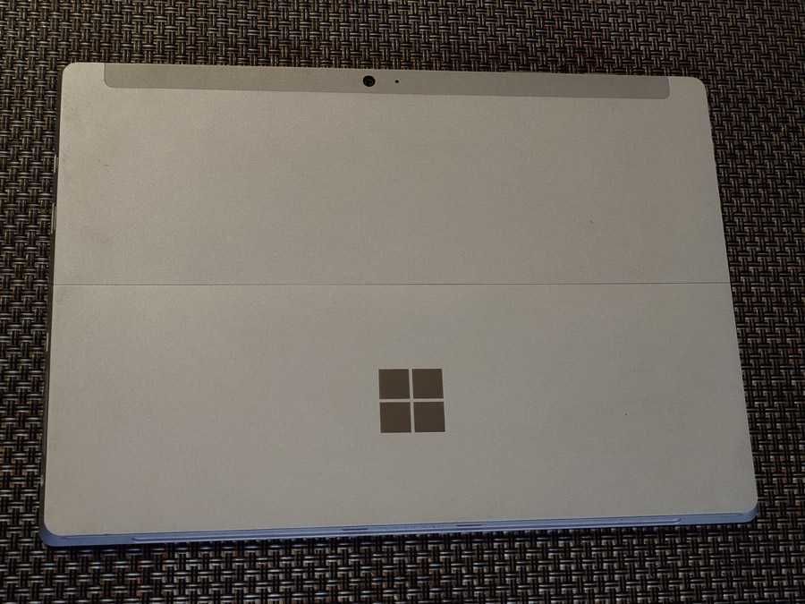 Tableta Microsoft Surface 3 + dock original