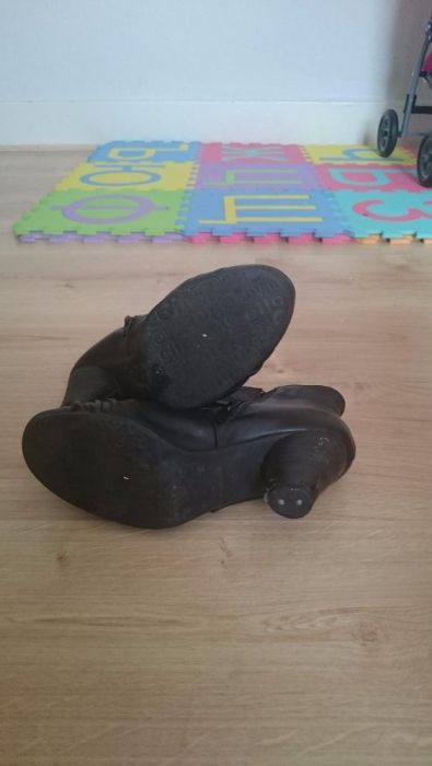 Испански боти от естествена кожа