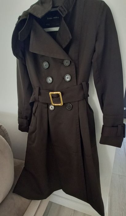 trenci Zara M potrivit la S