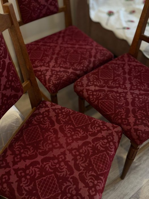 Б/у мягкие стулья