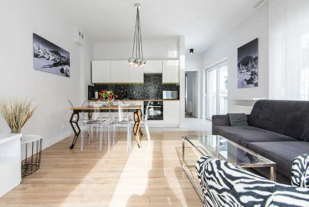 Дава се под наем Тристаен апартамент в Пловдив, Каменица 2 - 100 кв.м за 315 € - Снимка #1