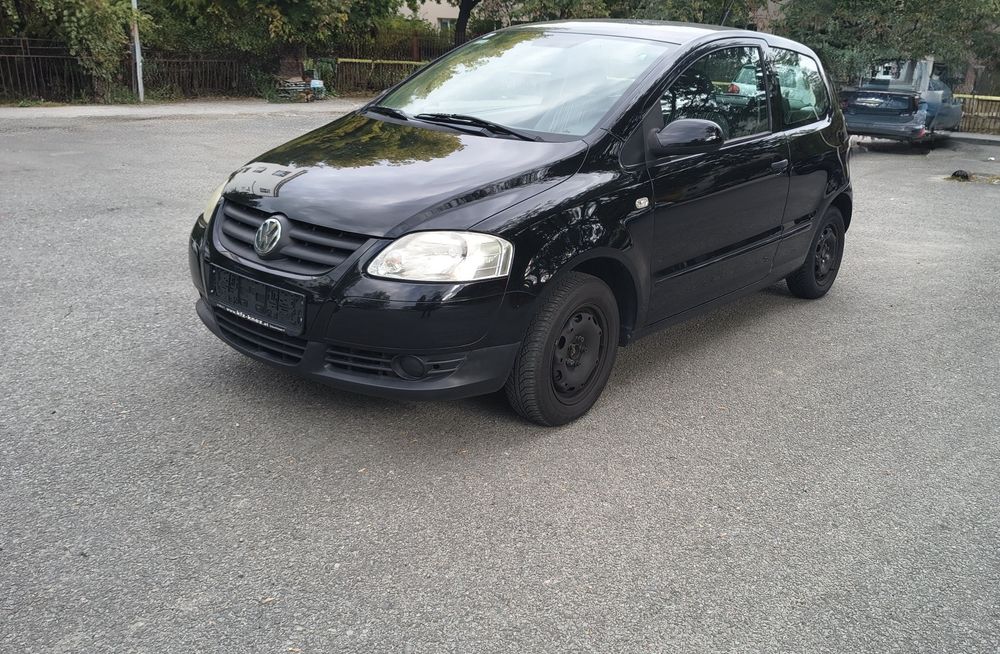 Vând VW Fox      .