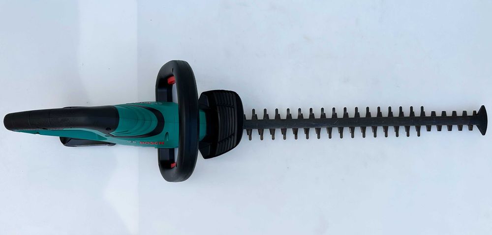 Bosch AHS 55-20 Li - Акумулаторен храсторез 18V