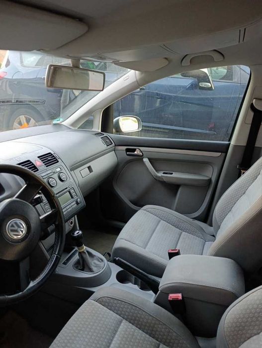 продава се vw touran 1.6 benzin