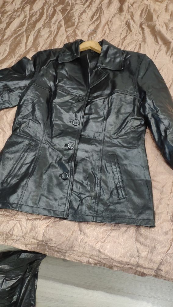 Ново дамско яке, естествена кожа ,размер 40