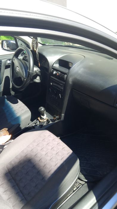Vând Opel Astra.
