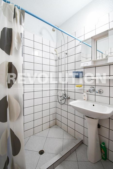 Дава се под наем Двустаен апартамент в София, Иван Вазов - 60 кв.м за 613 € - Снимка #8