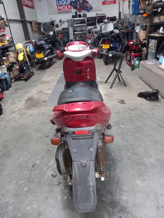 Aprilia leonardo 125