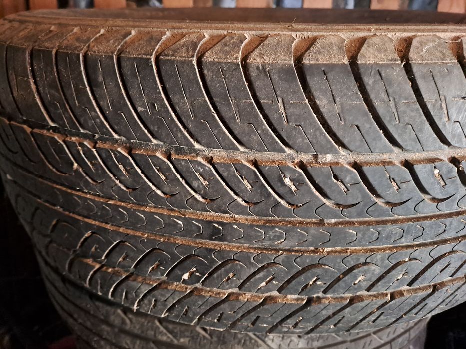 Vand 4 anvelope BFGOODRICH R16