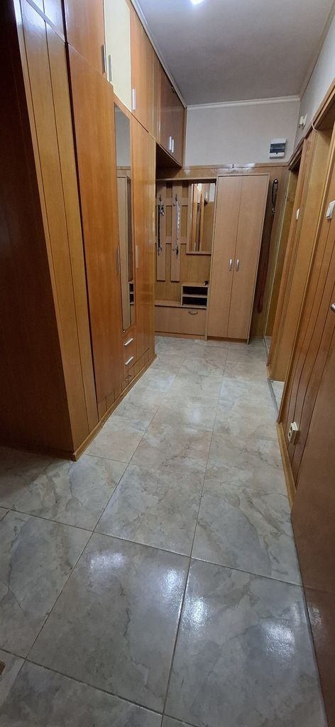 Продава се Двустаен апартамент в Дупница - 65 кв.м за 1334 €/кв.м - Снимка #6