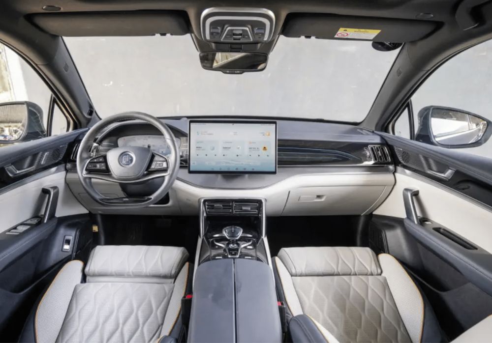 BYD Tang Full 730km, 6 местная