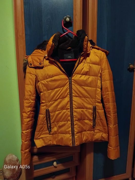 Зимно яке Зара с топла вата и качулка р-р S