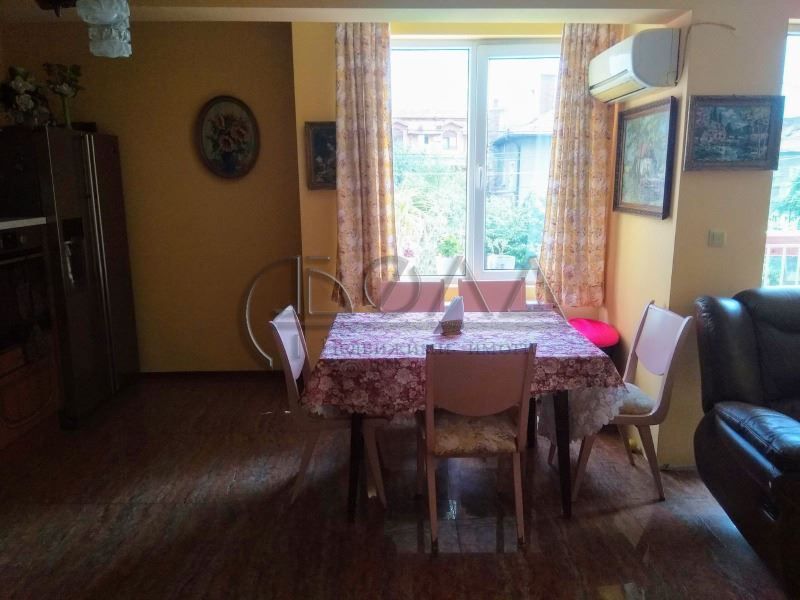 Продава се Тристаен апартамент в София, Сухата река - 126 кв.м за 1707 €/кв.м - Снимка #1