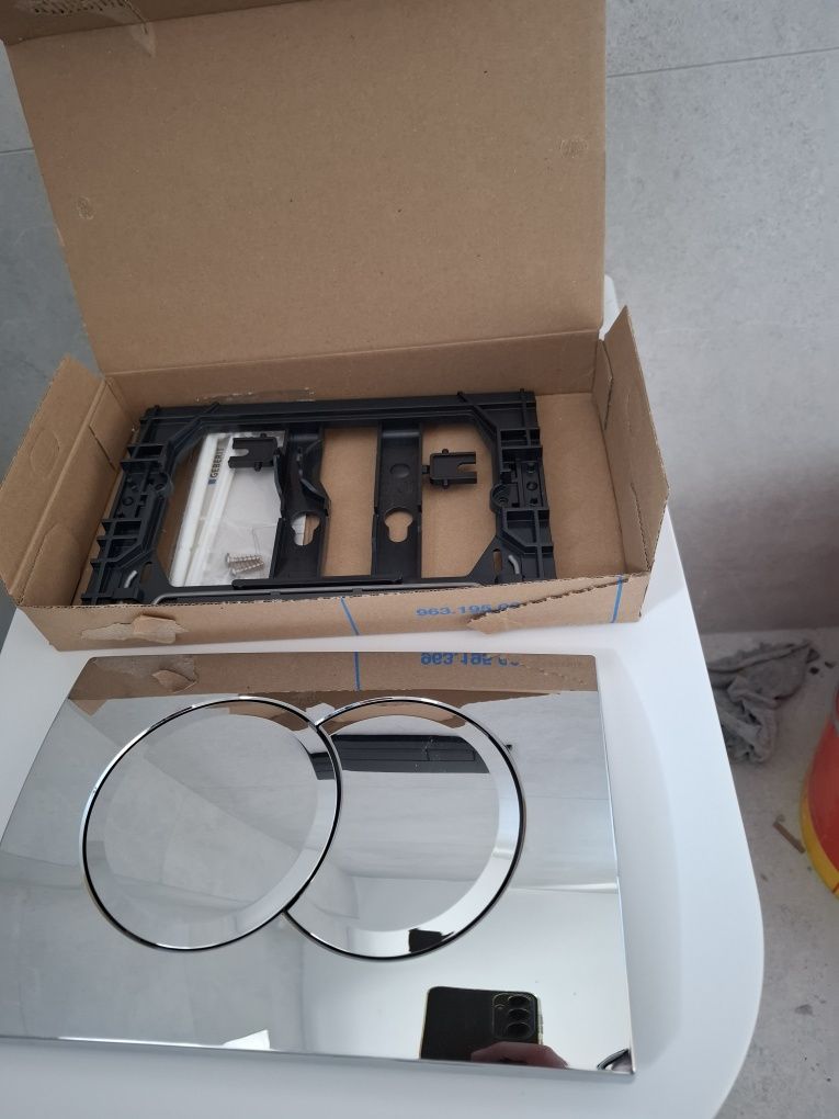 2 Clapete de actionare WC Geberit Delta
