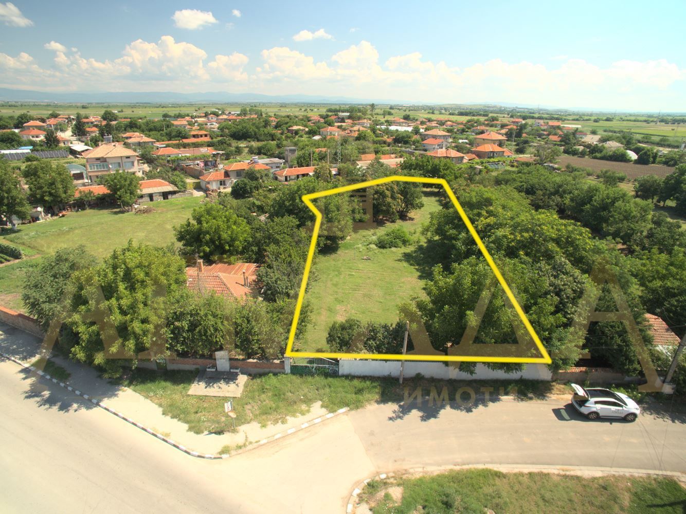 Парцел в Пловдив, област-с.Манолско Конаре площ 1525