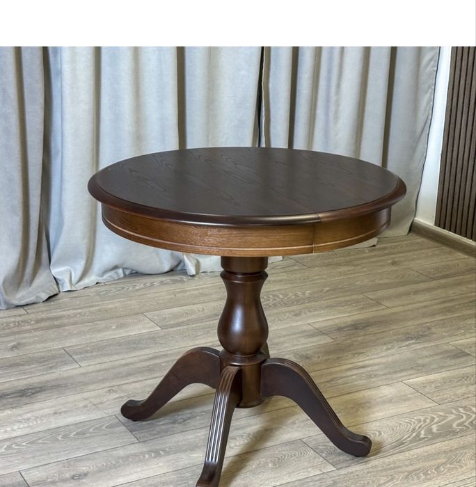 Продаю кухонный стол