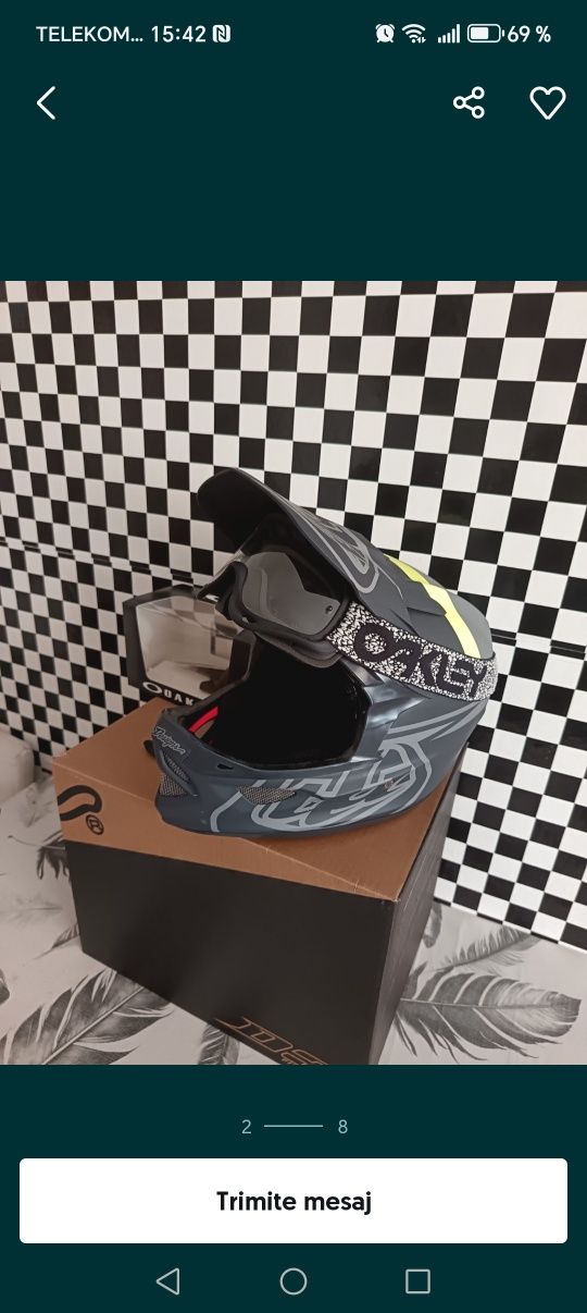 Vând cască Troy Lee Desyng cu ochelari oaklei