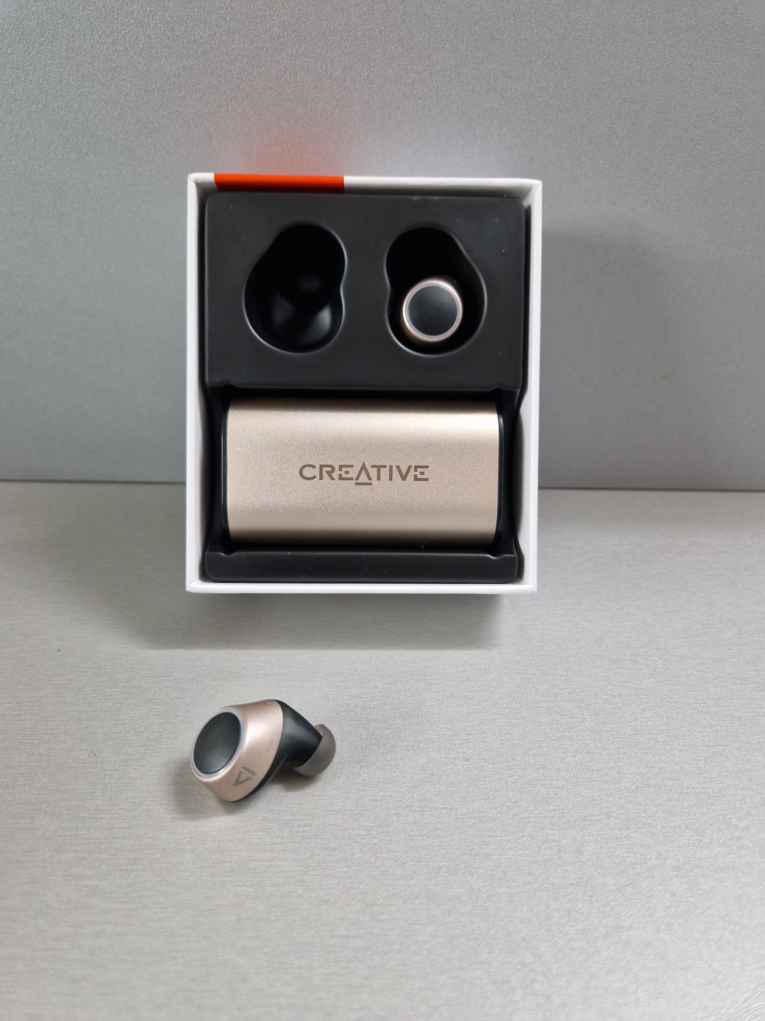 Creative безжични слушалки