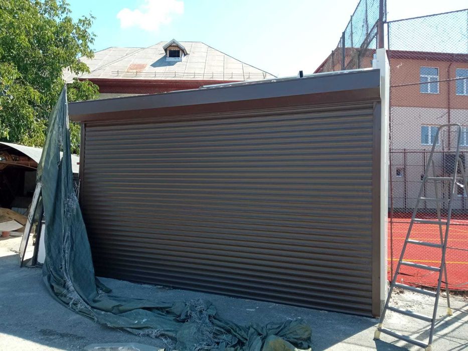 Rulouri tip usi, cu lamela 55,77 pentru garaje.