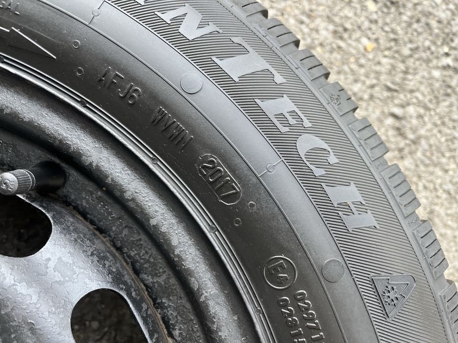 Jante otel 4x108mm, anvelope iarna 185/70 R14 Ford Focus Fiesta Fusion