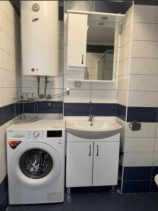 Дава се под наем Едностаен апартамент в Пловдив, Кючук Париж - 43 кв.м за 158.1 € - Снимка #3