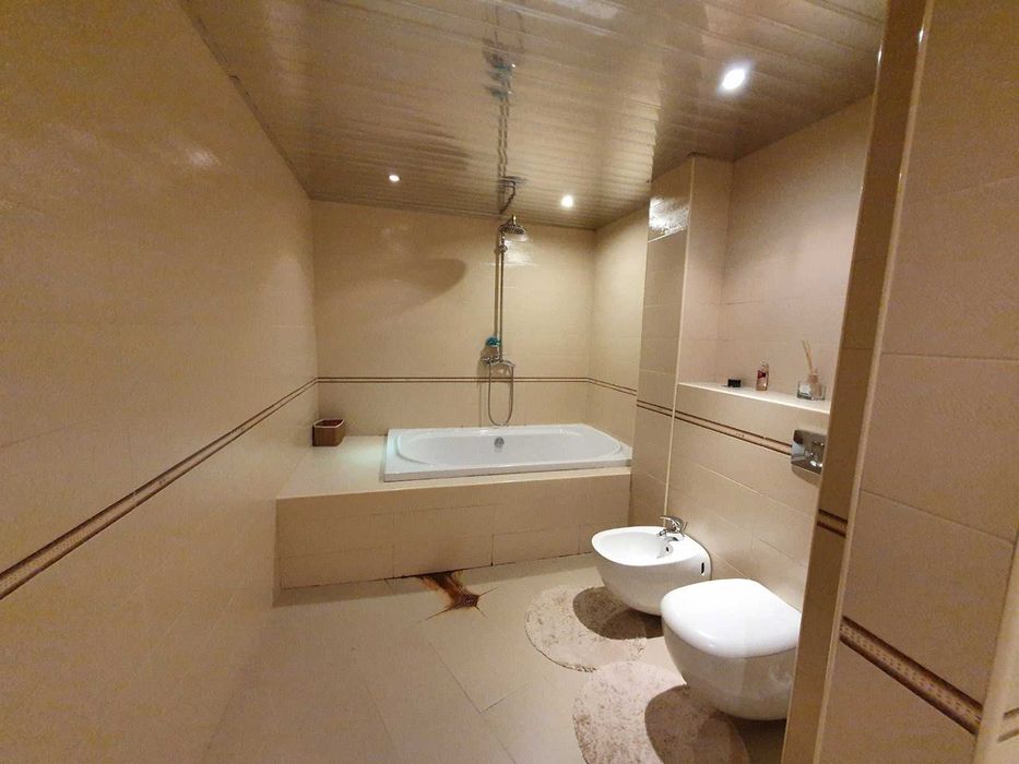 Дава се под наем Четиристаен апартамент в София, Овча купел - 200 кв.м за 1100 € - Снимка #13