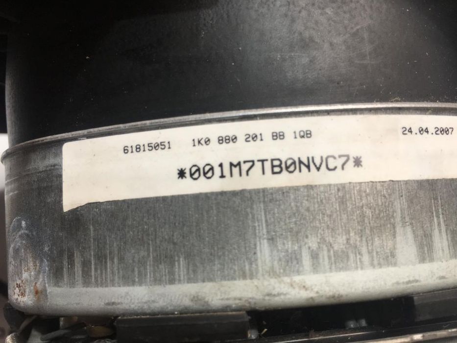 Airbag Volan VW Touran 2003 - 2010 COD : 1K0 880 201 BB / 1K0880201BB