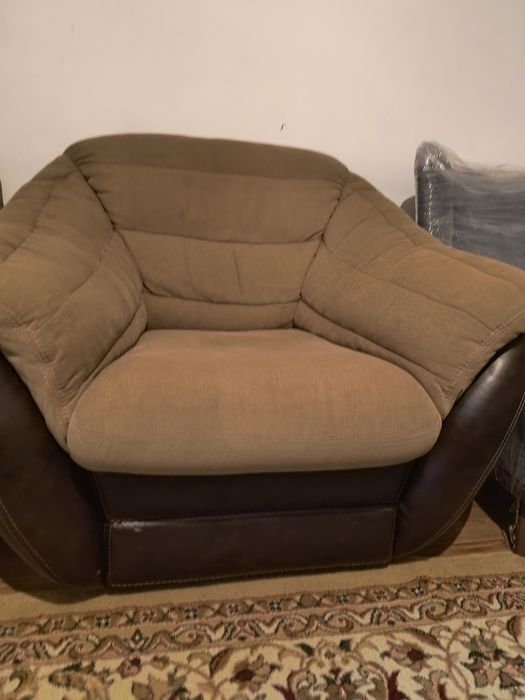 Диван с креслами