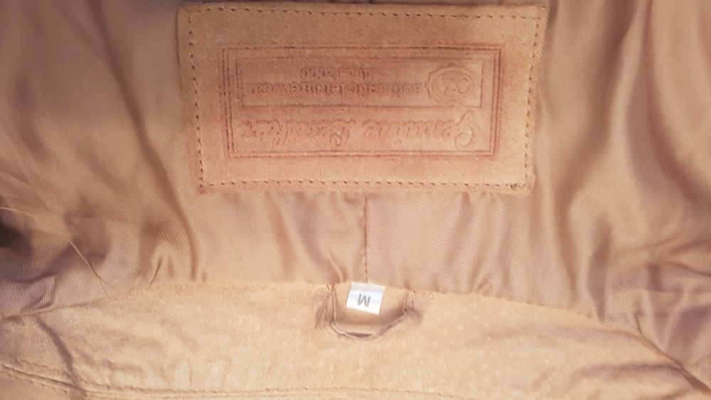 Haina piele intoarsa, Yessica, masura M