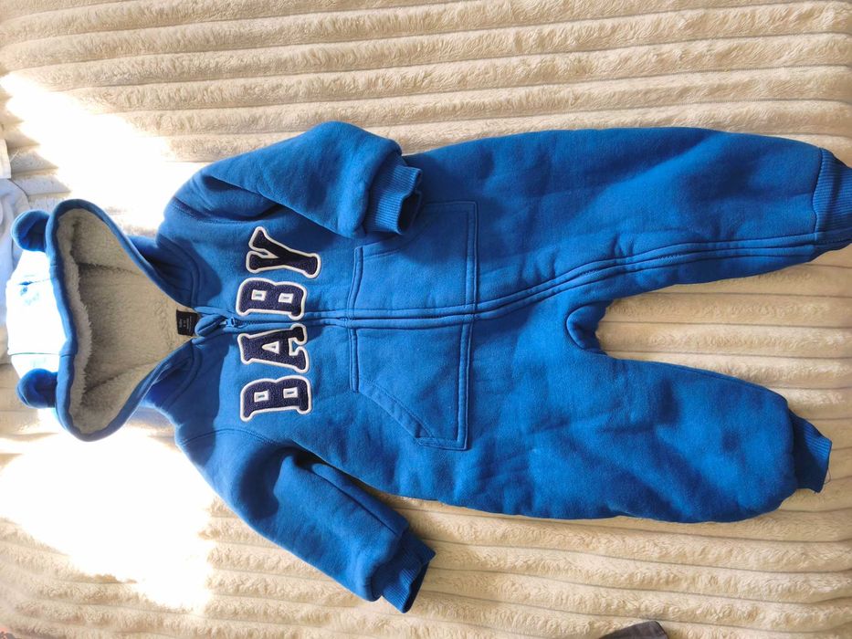 Продам детский комбинезон теплый