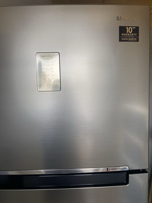 De vinzare frigider samsung