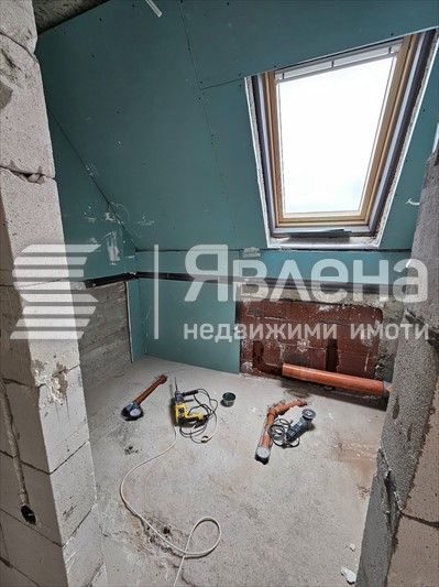 Продава се Двустаен апартамент в Варна, Владислав Варненчик - 122 кв.м за 1100 €/кв.м - Снимка #1